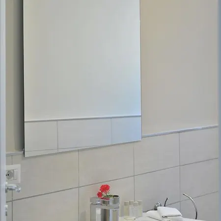 Riverside Trastevere Apartment *